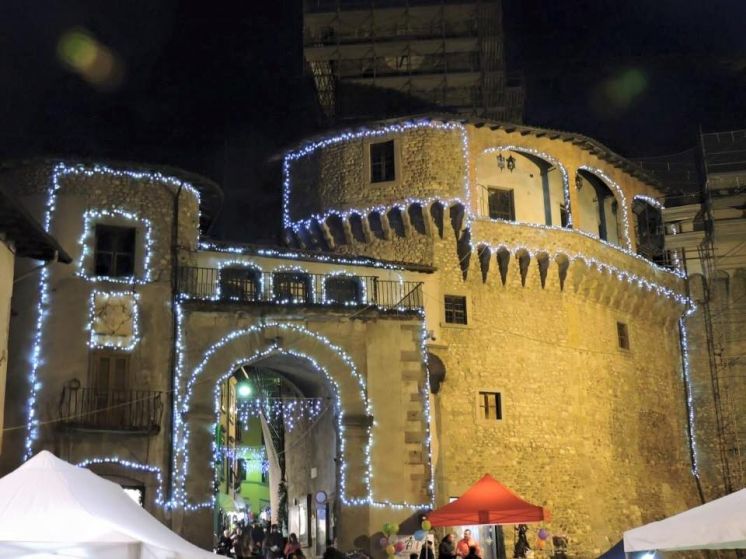 Ultime serate di shopping poi l&#039;attesa vigilia