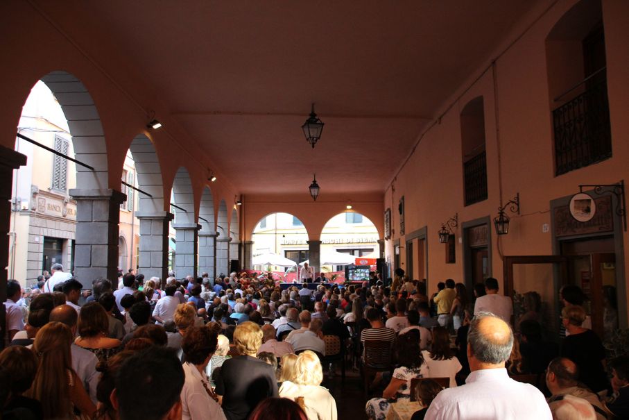 Sold out per Sgarbi, stasera danza, musical e...